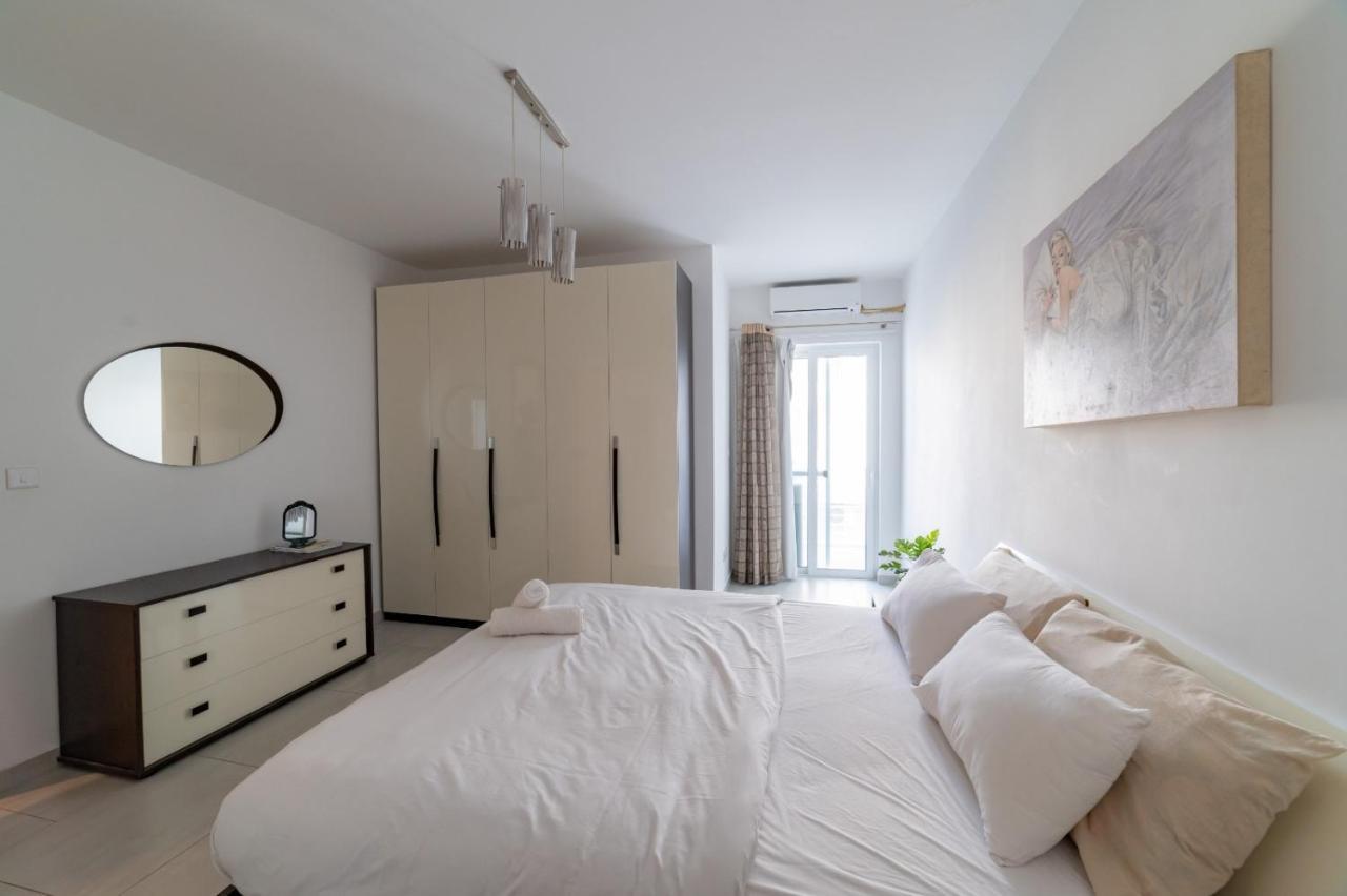 Metrostays Apartament St Julian Malta Saint Julian's Exterior photo